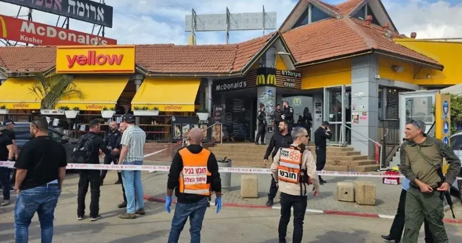 Un herido grave en un ataque con cuchillo en una zona comercial al sur de Israel
