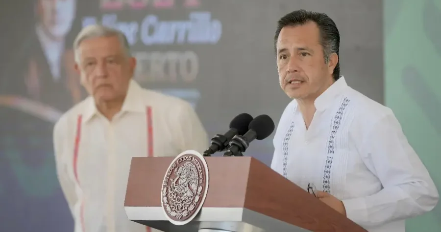 Lo que hace distinto a Cuitláhuac de exgobernadores de Veracruz es que no es corrupto: AMLO