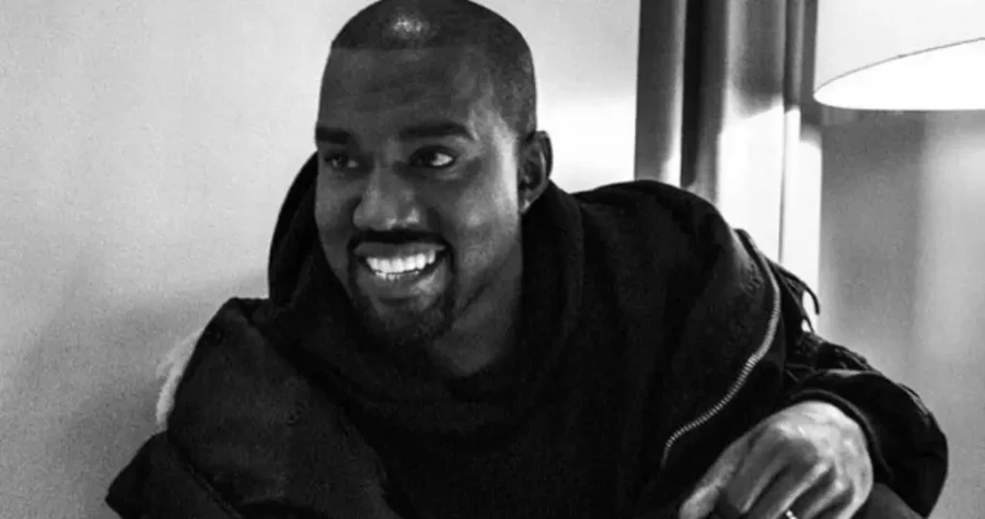 Exempleado demanda a Kanye West por discriminación racial y acoso