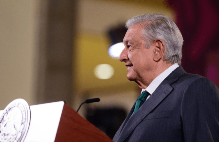 Honduras y Venezuela retiran a sus diplomáticos en el Ecuador; AMLO agradece respaldo a México