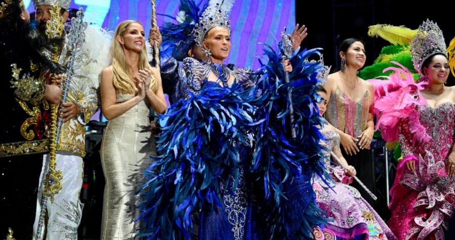 Coronan a Yuri como Reina del Carnaval de Veracruz