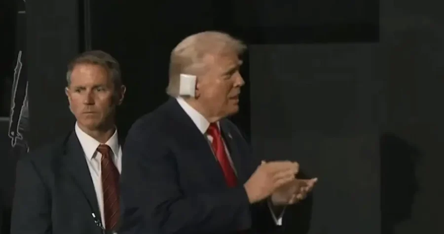 Trump reaparece con la oreja vendada ante republicanos en Milwaukee